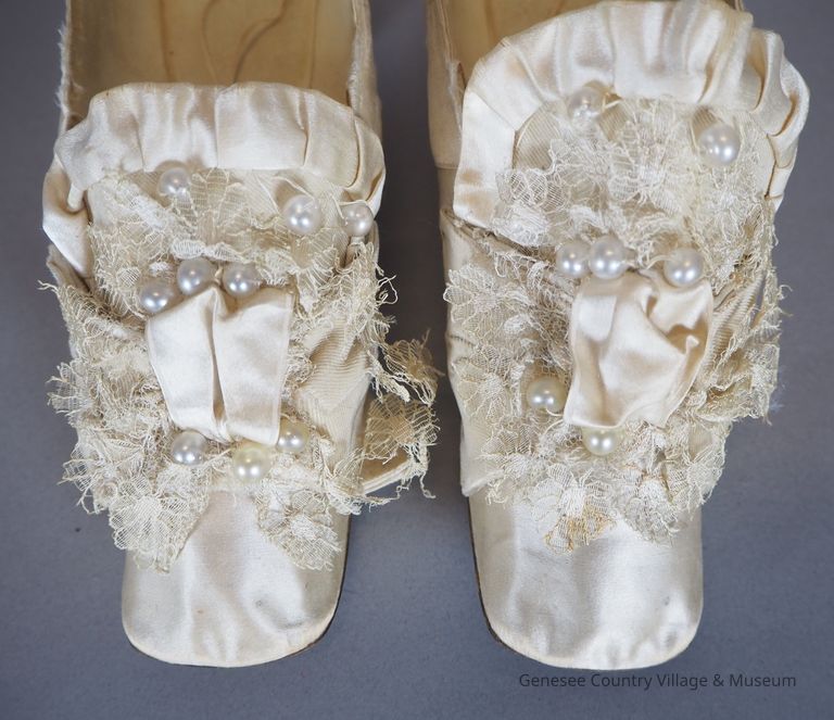 Slippers - Image 2