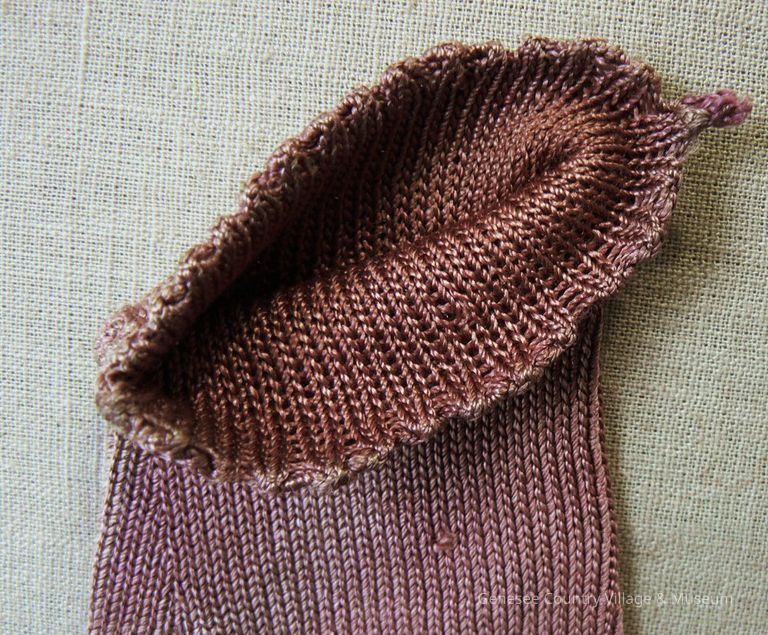 Mitten - Image 2