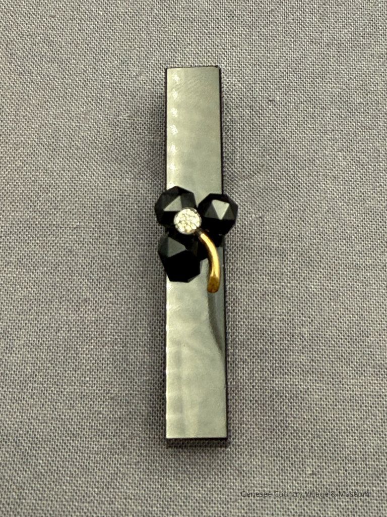 Bar Pin