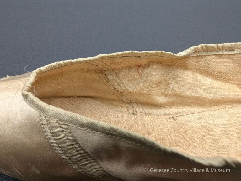 Slipper - Image 6
