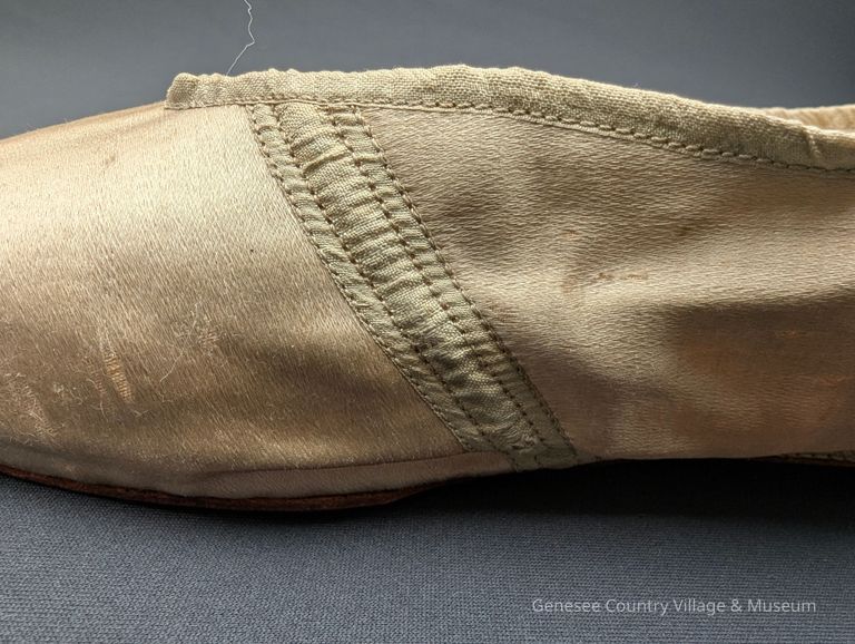 Slipper - Image 7