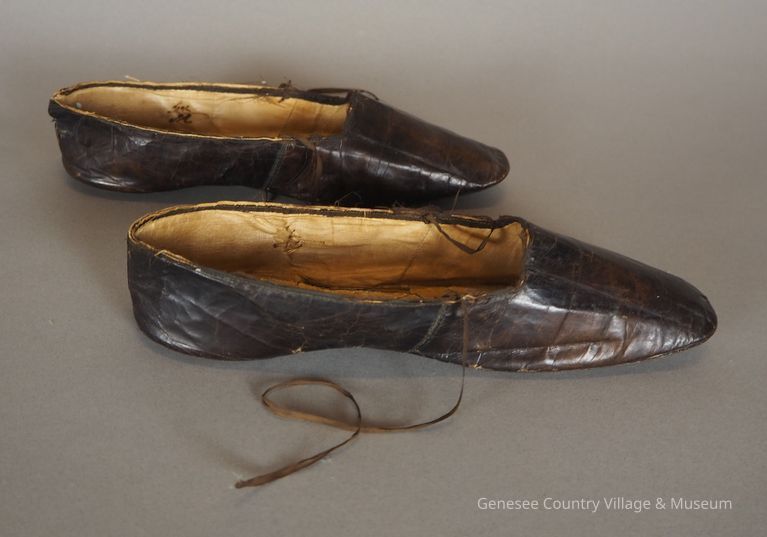 Slippers - Image 2