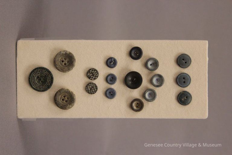 Button - Image 10
