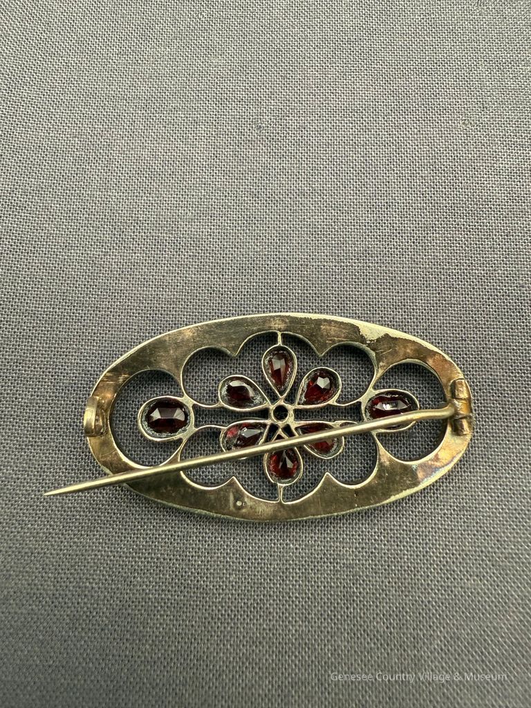 Brooch - Image 4