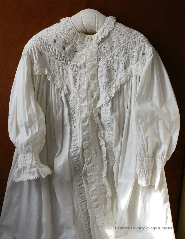 Gown, Dressing