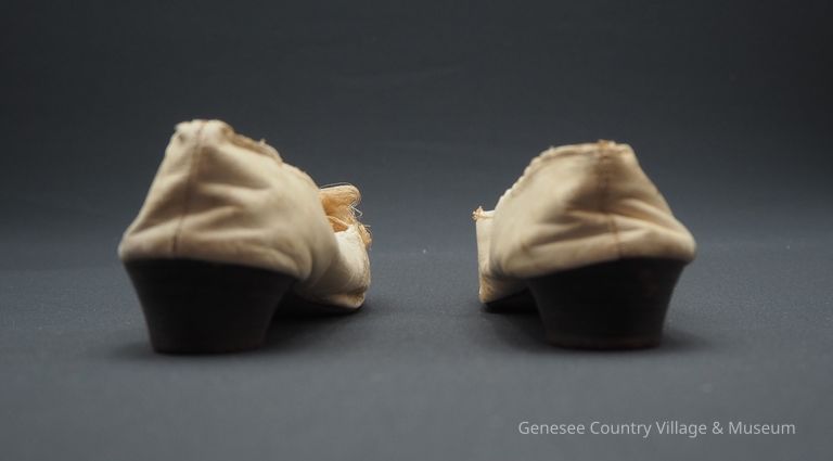Slippers - Image 10