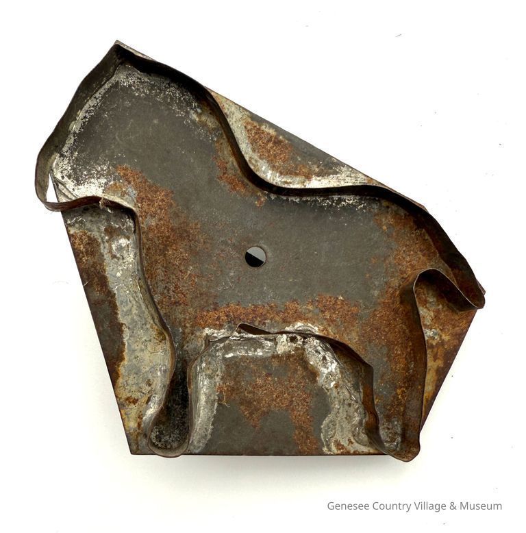 Cookie Cutter, Horse