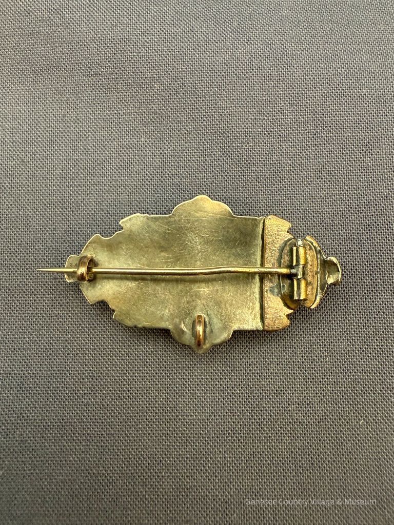 Brooch - Image 2