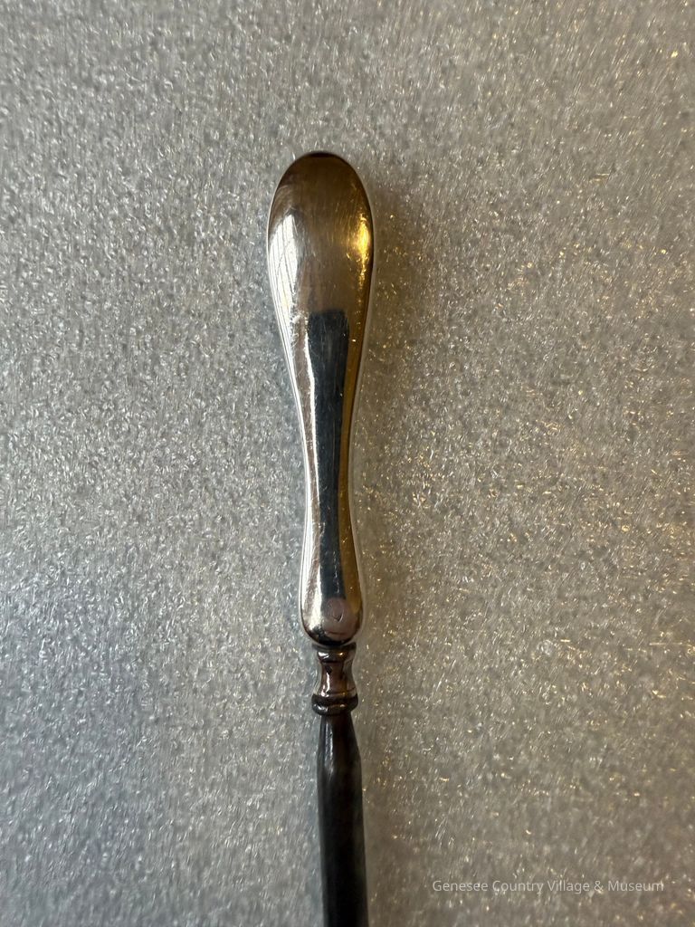 Buttonhook - Image 2