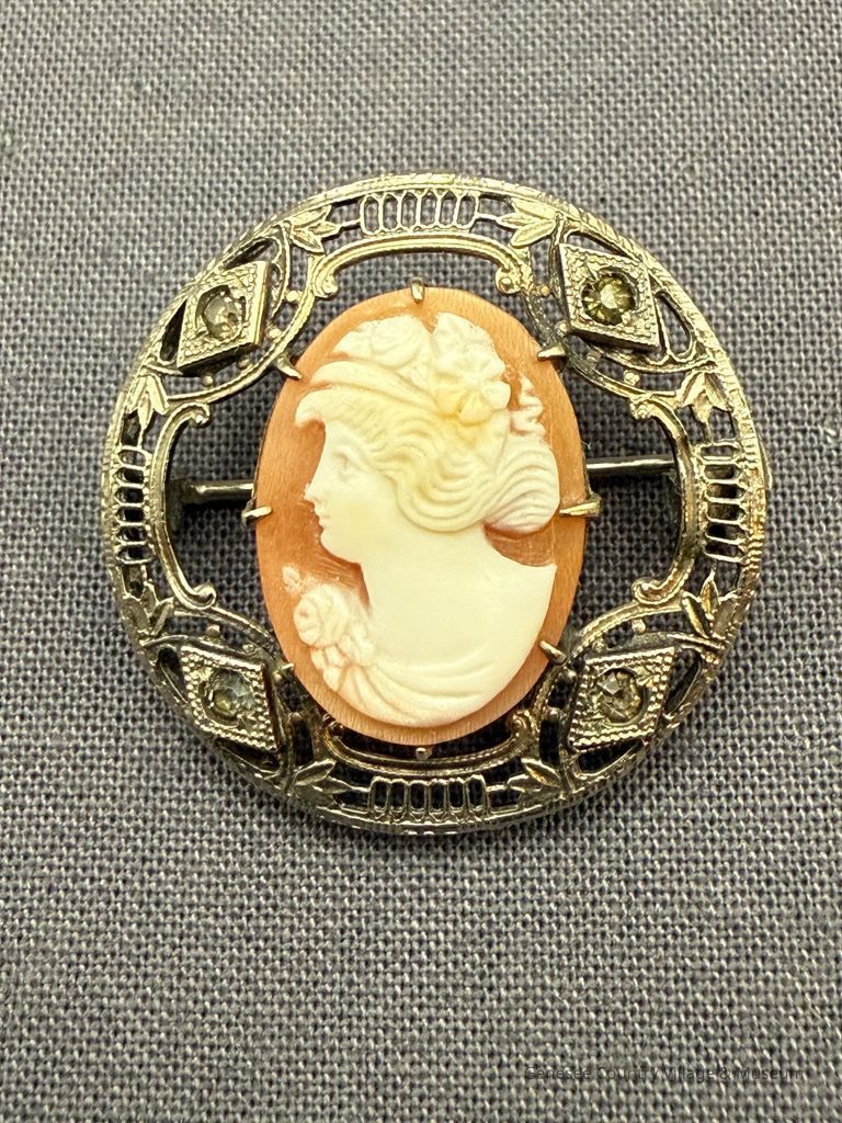 Cameo