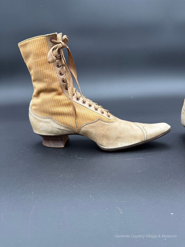 Bootees - Image 2