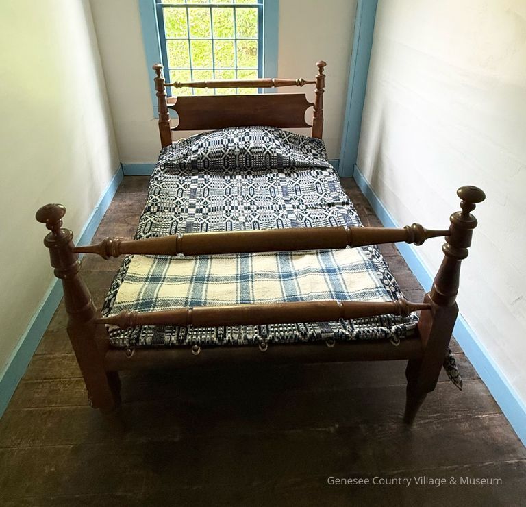 Rope Bed