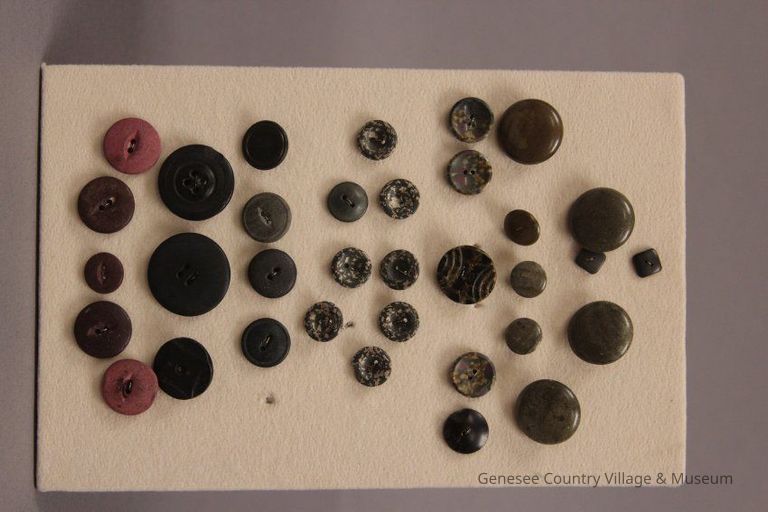 Button - Image 16
