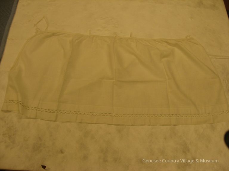 Bedskirt - Image 2