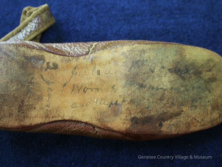 Shoe - Image 2