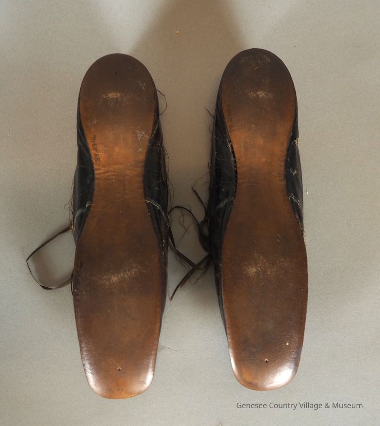 Slippers - Image 8