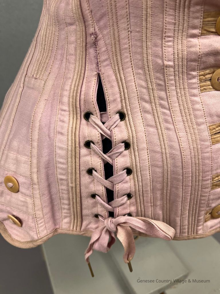 Corset - Image 2