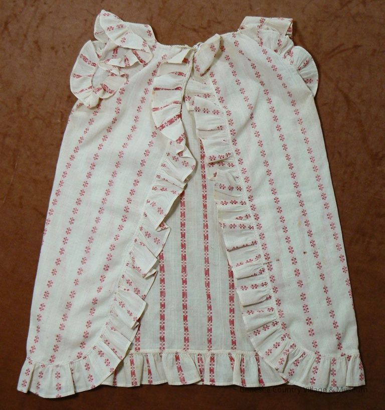 Pinafore - Image 2