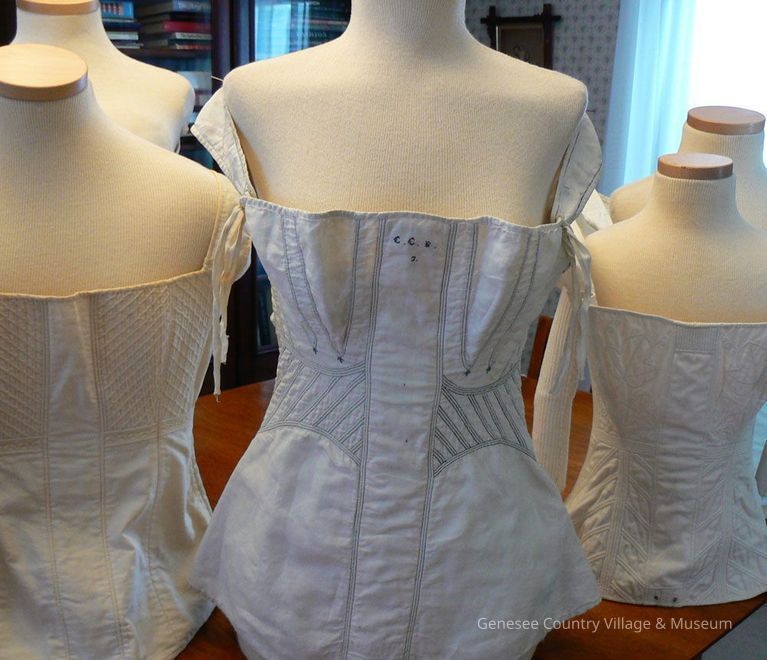 Corset - Image 4