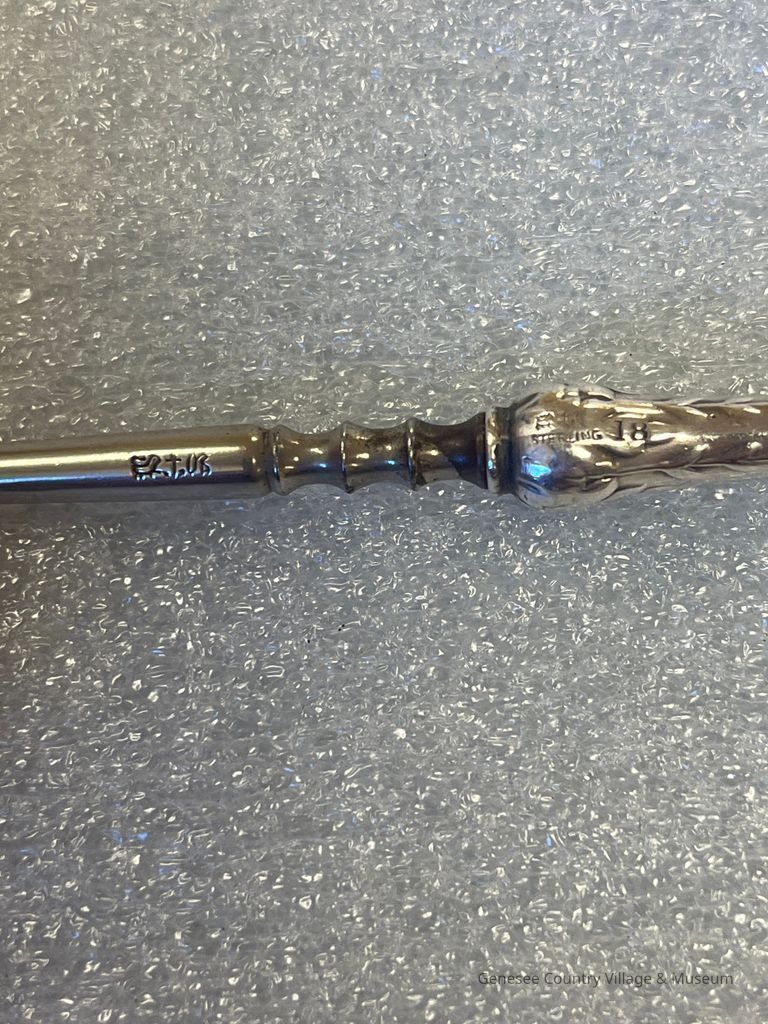 Buttonhook - Image 3