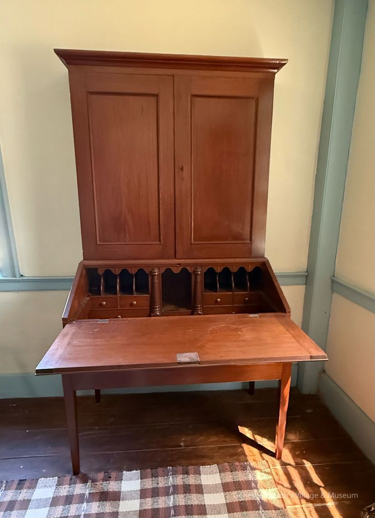 Secretary - Image 2