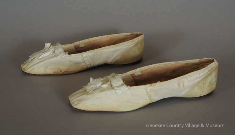 Slippers - Image 4