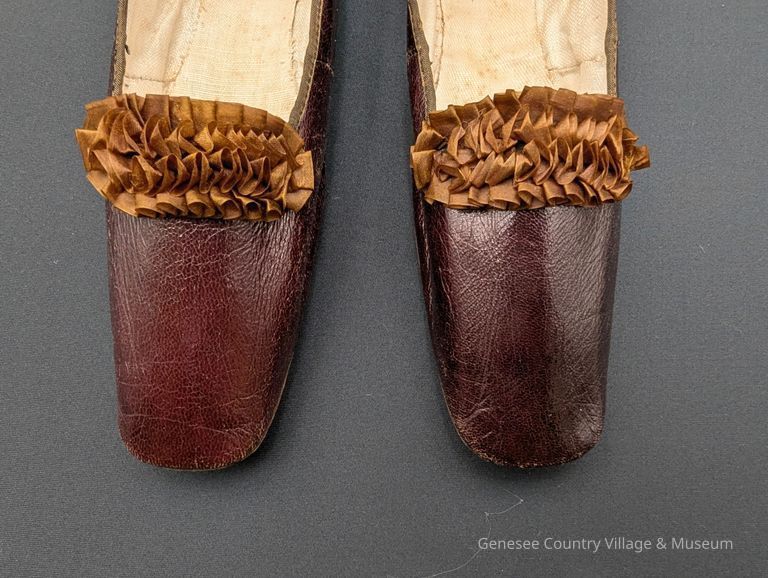Slippers - Image 3