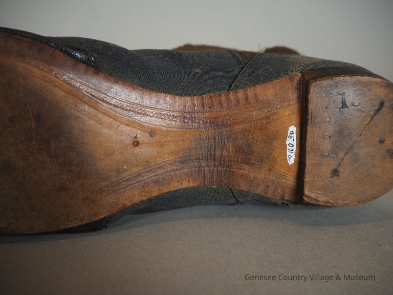 Boots - Image 12