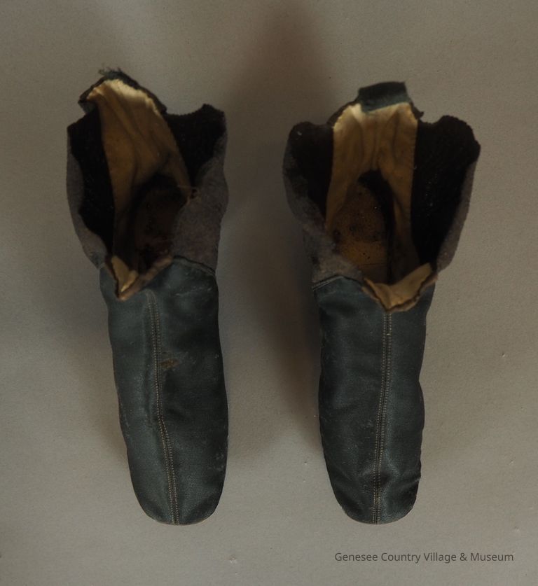 Boots - Image 2
