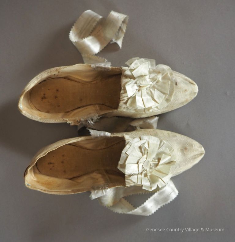 Slippers - Image 2