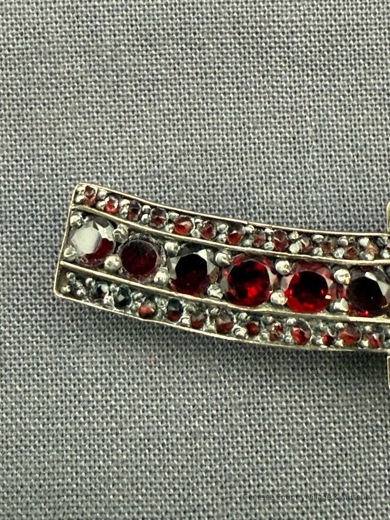 Brooch - Image 2
