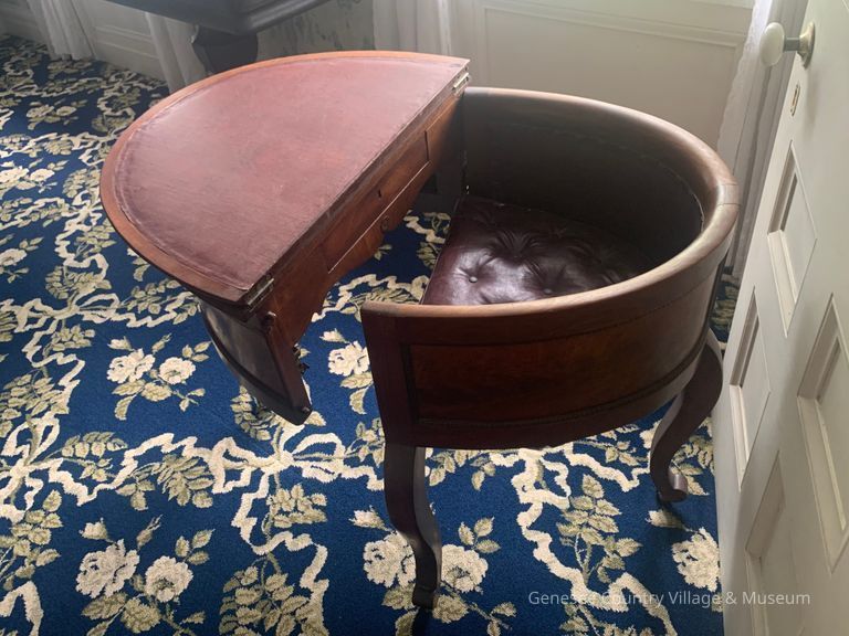 Chair-Table