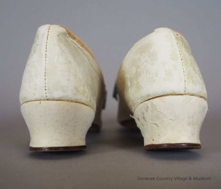 Slippers - Image 10
