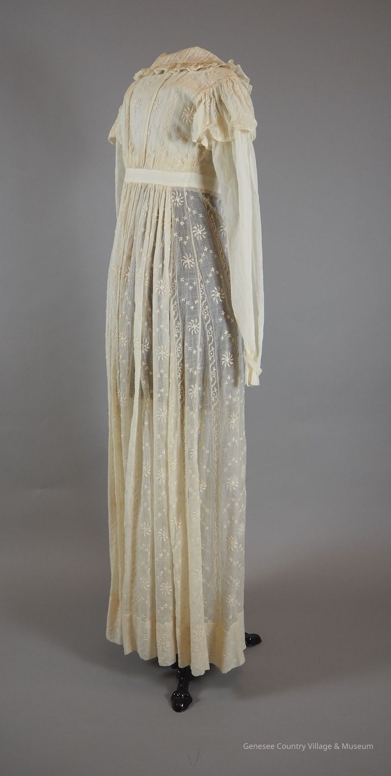 Pelisse - Image 6