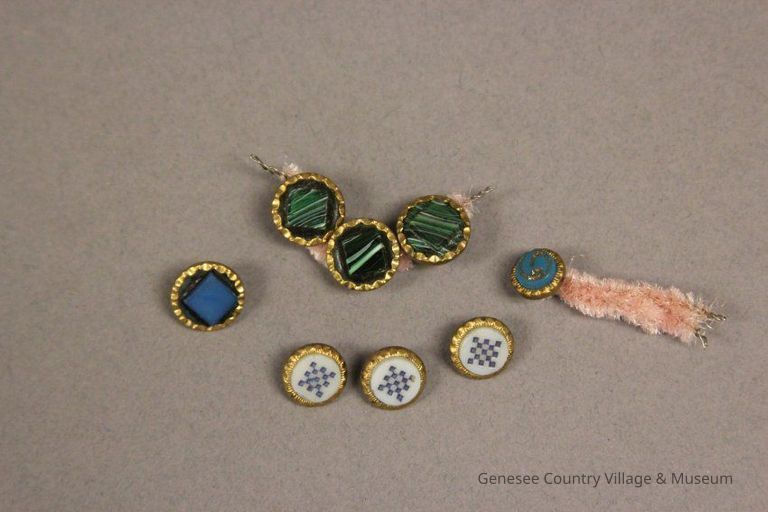 Button - Image 2