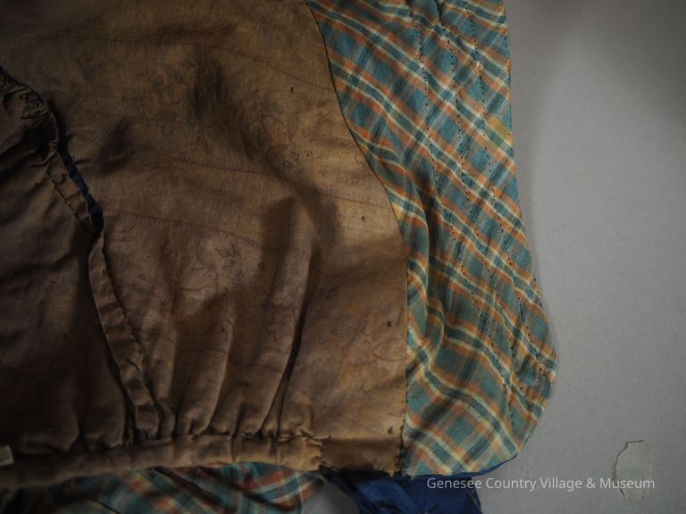 Quilted Hood - Image 9