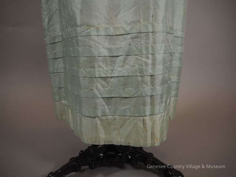 Evening Dress - Image 16