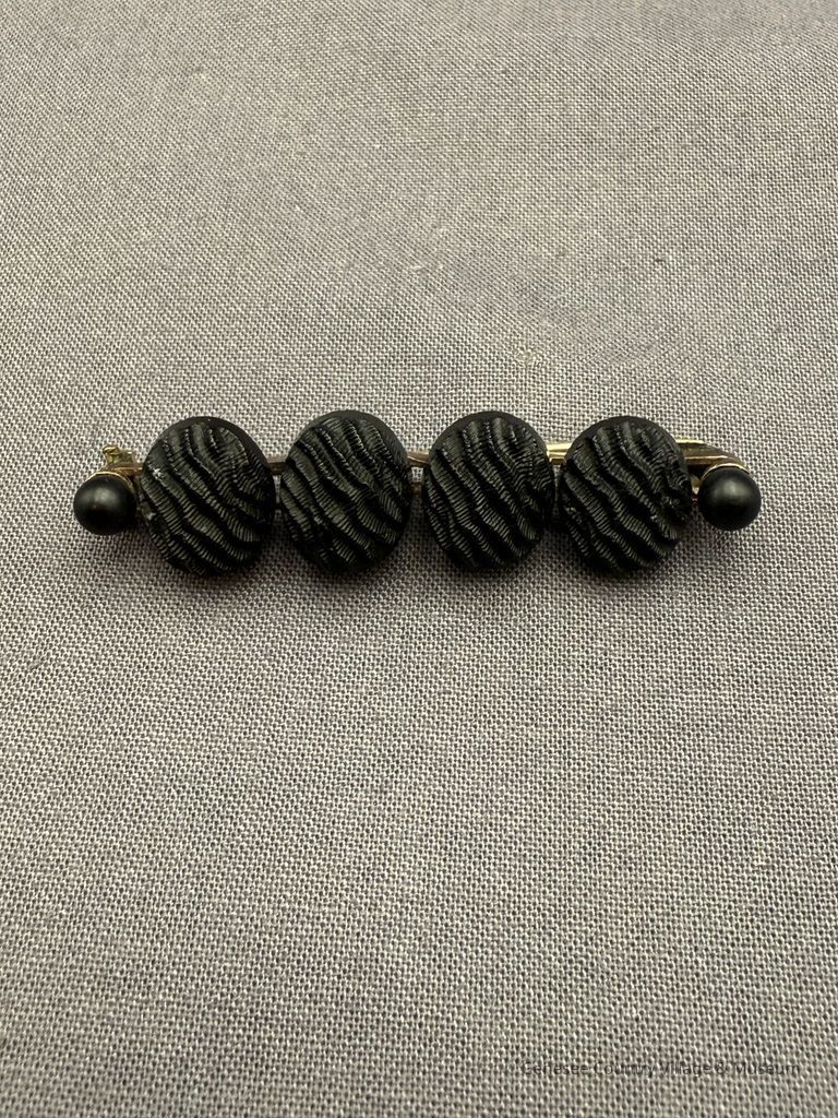 Bar Pin