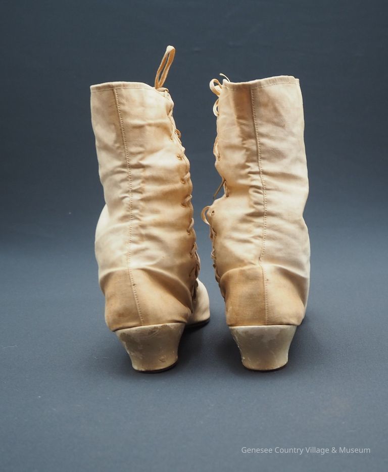 Boots - Image 10