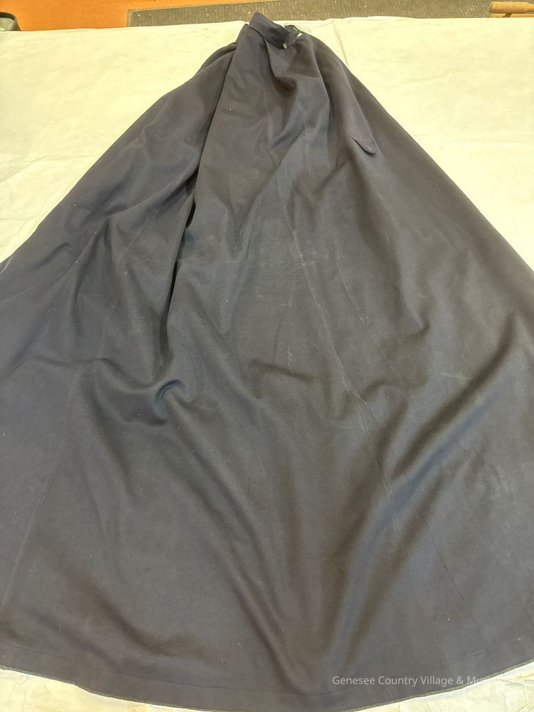 Dress/Riding Habit - Image 9