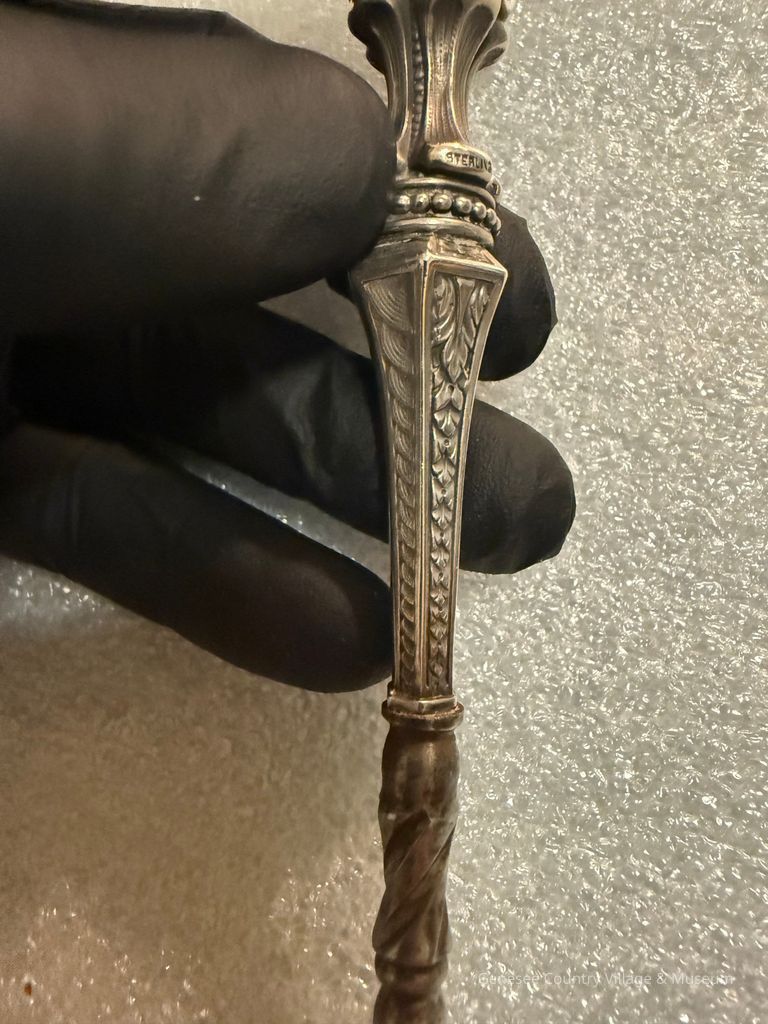 Buttonhook - Image 5