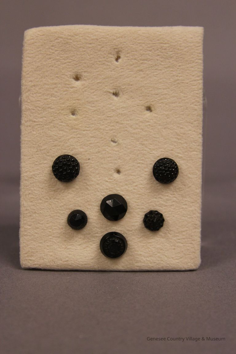Button - Image 6