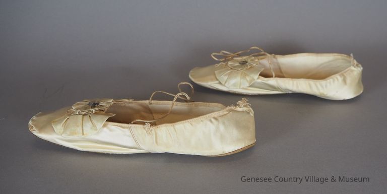 Wedding Slippers - Image 3