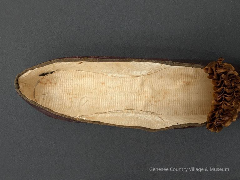 Slippers - Image 9