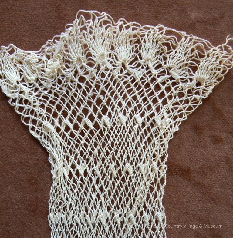 Glove - Image 2