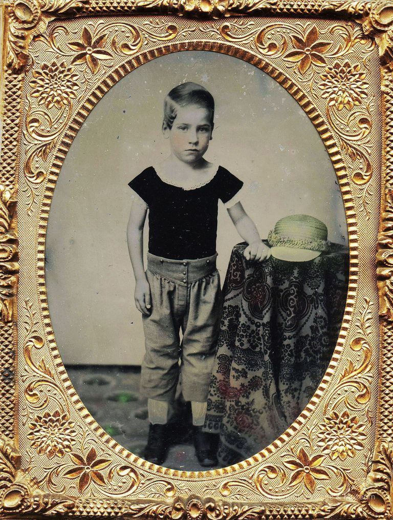 Boy with Pointed Waistband
