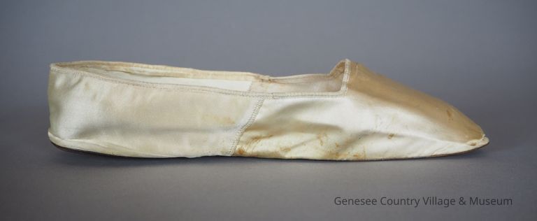 Slippers - Image 6