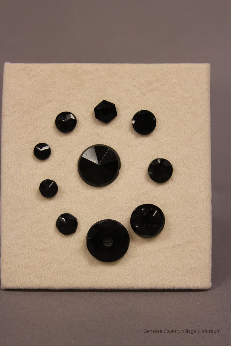 Button - Image 5