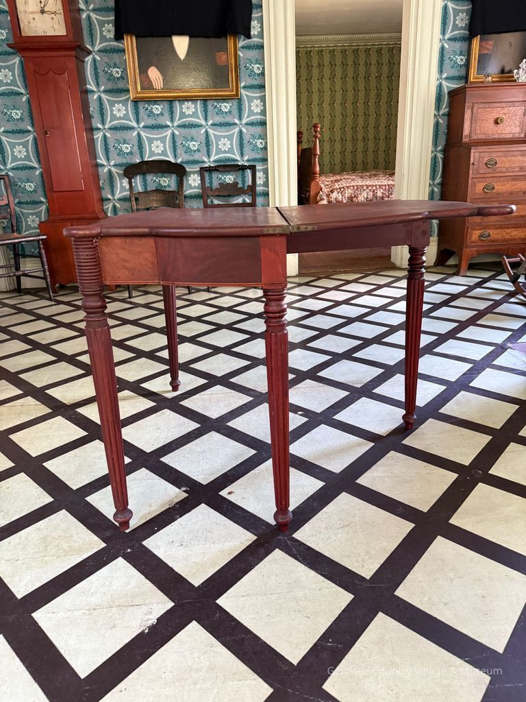 Game Table - Image 2