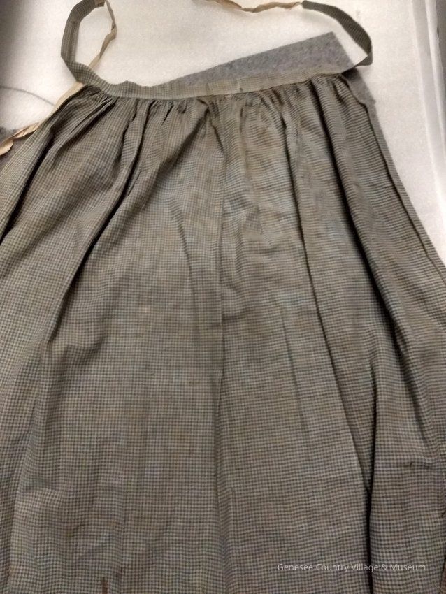 Apron - Image 4